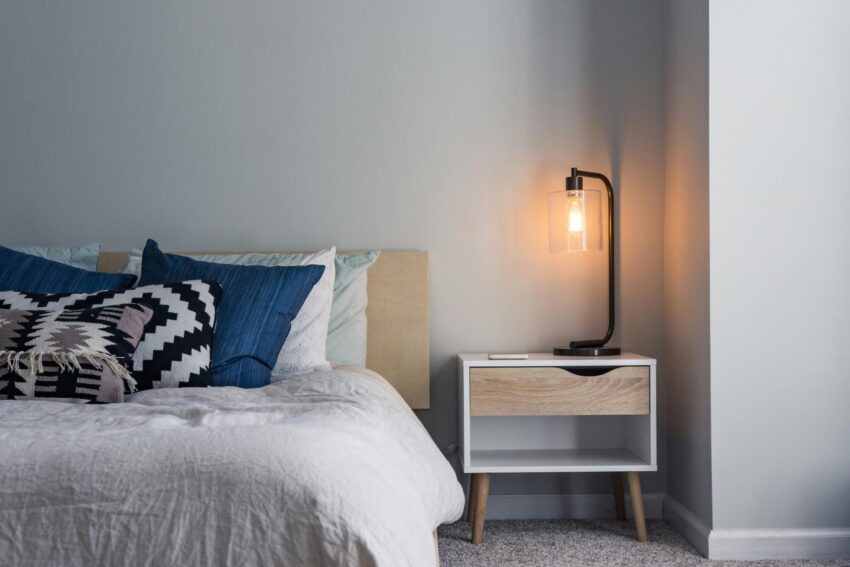 Top 4 Contemporary Nightstands for Modern Bedrooms